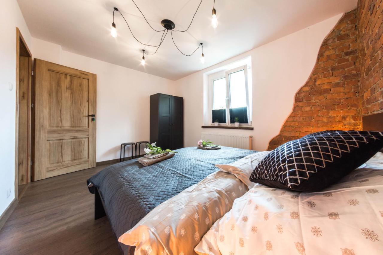 Apartament Wita Stwosza Jelenia Góra Esterno foto