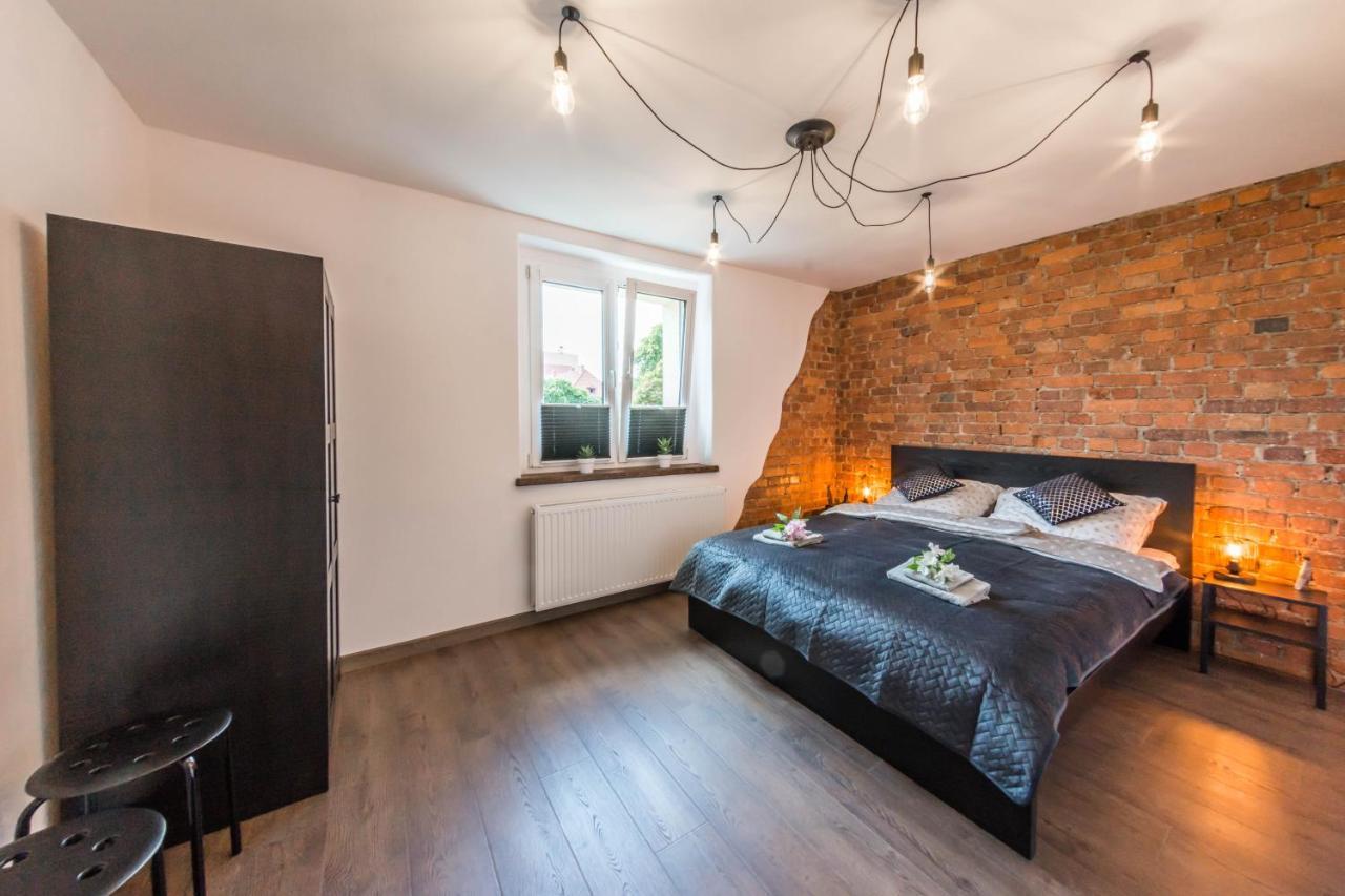 Apartament Wita Stwosza Jelenia Góra Esterno foto