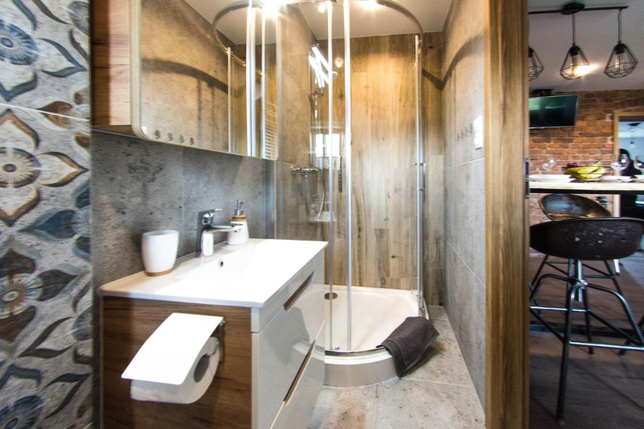 Apartament Wita Stwosza Jelenia Góra Esterno foto