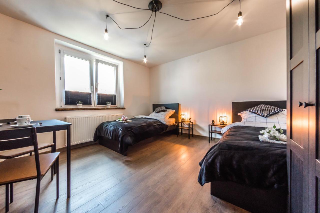Apartament Wita Stwosza Jelenia Góra Esterno foto