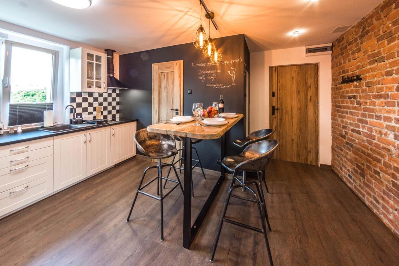 Apartament Wita Stwosza Jelenia Góra Esterno foto